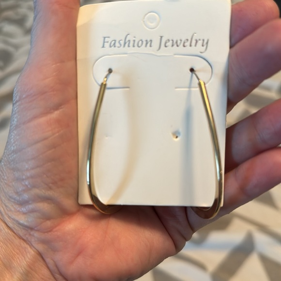 Earring bundle - Picture 3 of 4